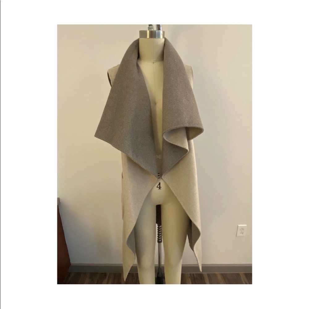 BCBG MAXAZRIA Long waterfall vest